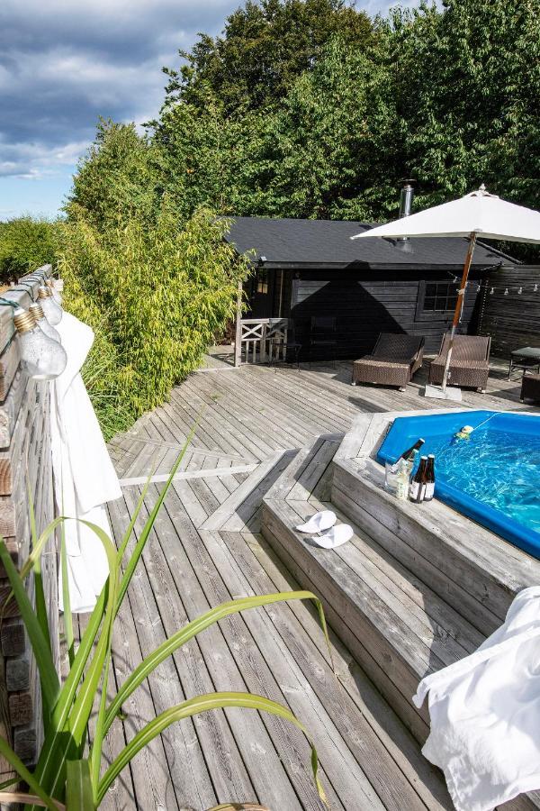 Villa Hasselbacken Garsnas Luaran gambar