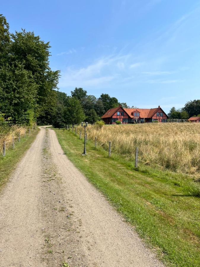 Villa Hasselbacken Garsnas Luaran gambar