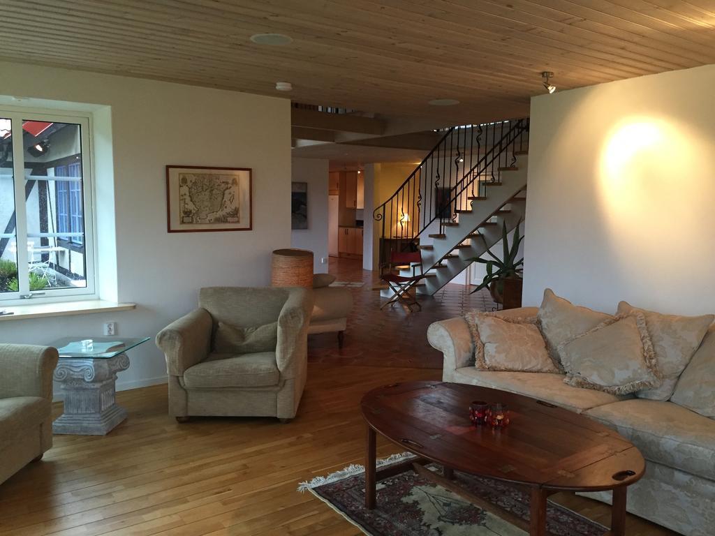 Villa Hasselbacken Garsnas Luaran gambar